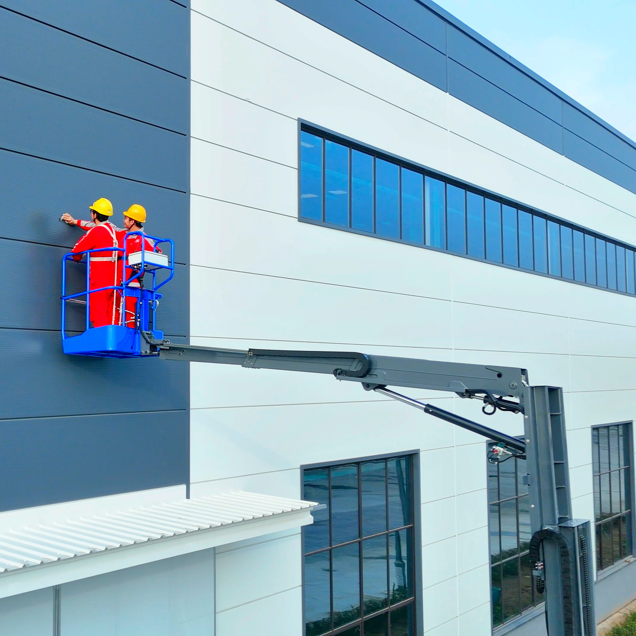 Forklift Style Vertical Mast Lift With JIB
