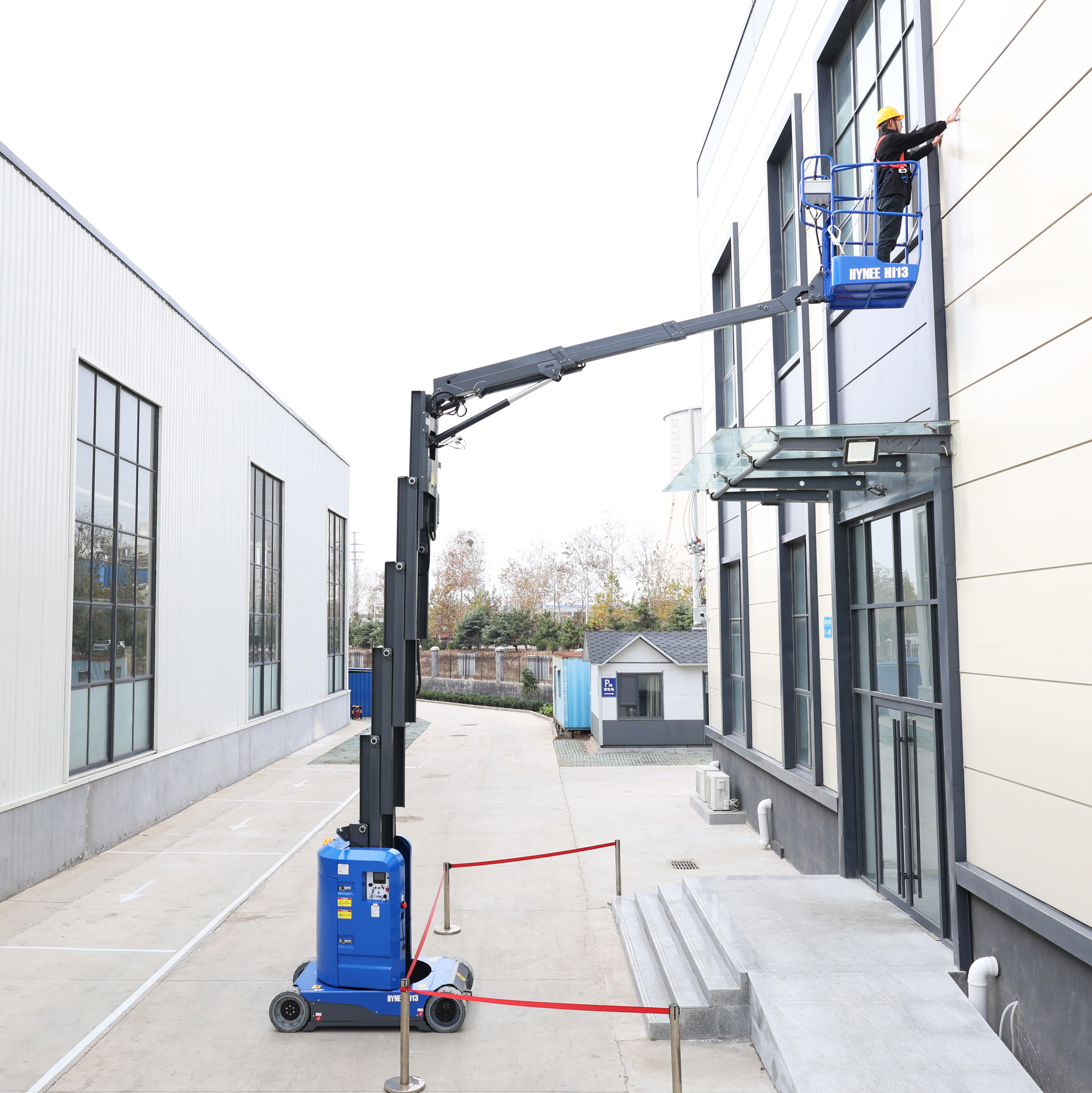 Forklift Style Vertical Mast Lift With JIB